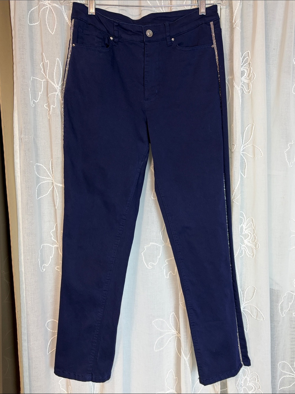 Joan Rivers Red Carpet Navy Straight-Leg Pants with Silver Side Stripes 6 EUC